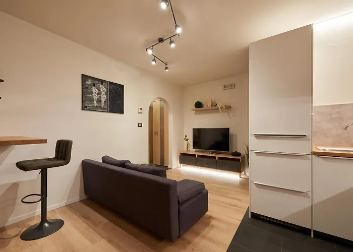 Апартаменти Romana